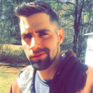 Meet your Posher, Zachery